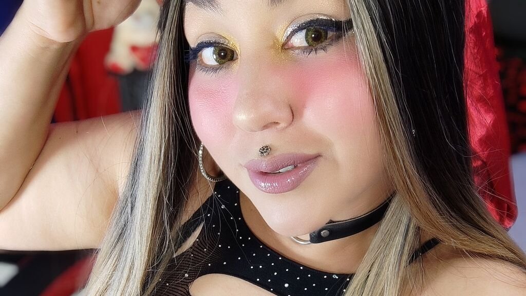 from amateur to webcam model saorsironalds journey