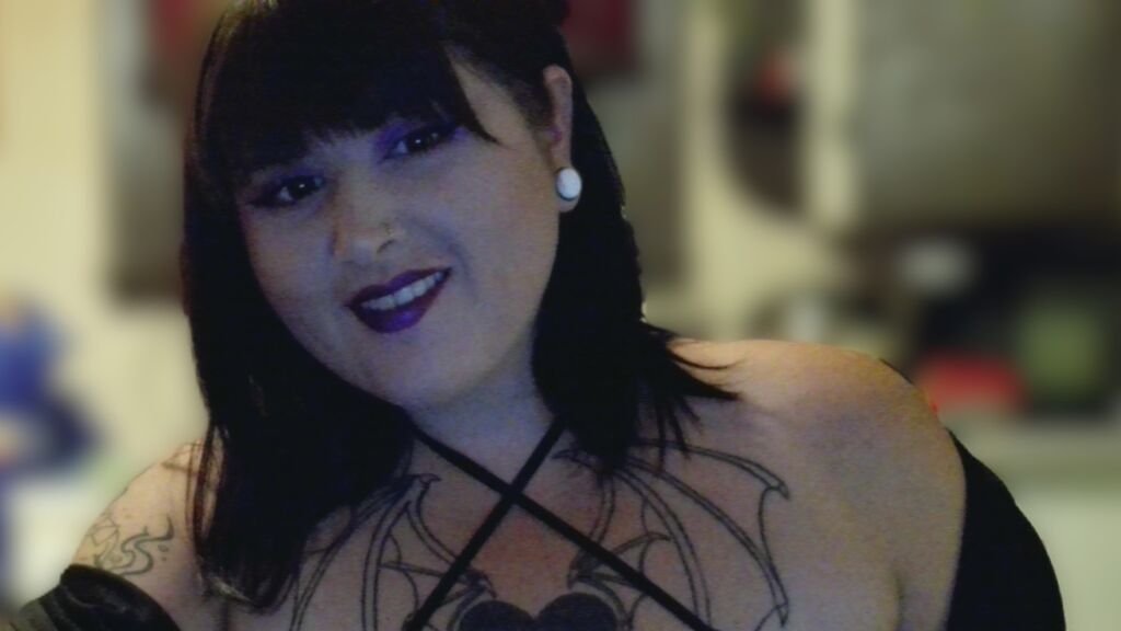 From Amateur to Webcam Model: The Frissotine Journey From Amateur to Webcam Model: The Frissotine Journey