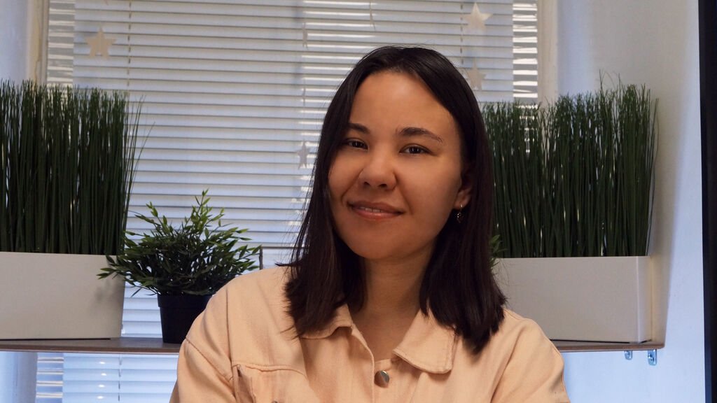 From BonaKhan to Webcam Model: Amateur's Journey to Stardom From BonaKhan to Webcam Model: Amateur’s Journey to Stardom