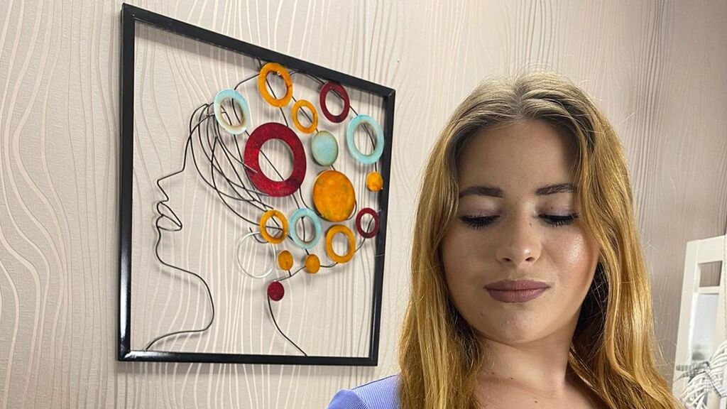 From Hobby to Career: My Journey as an Amateur Webcam Model with SophiaCoperr From Hobby to Career: My Journey as an Amateur Webcam Model with SophiaCoperr