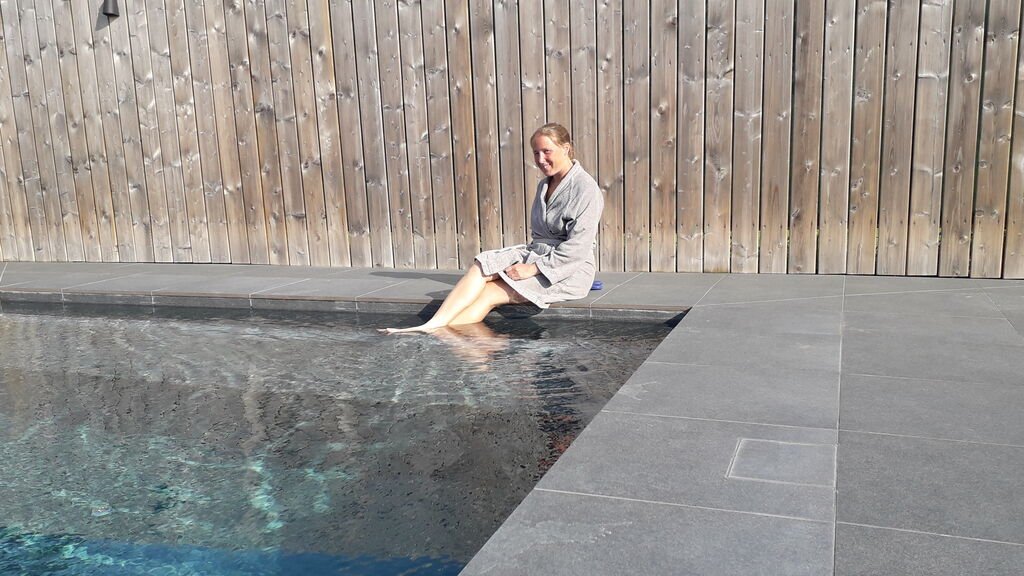 From Hobby to Career: SarahRoosen’s Journey as an Amateur Webcam Model