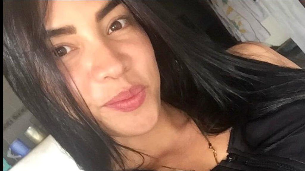 GabriellaFerrerr’s Amateur Webcam Model Adventures