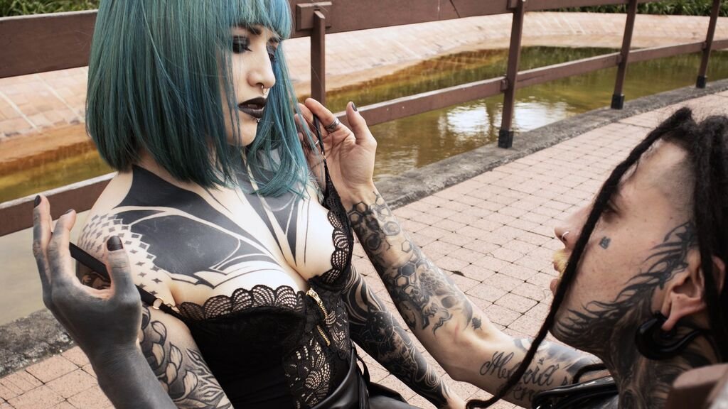 Hestia's Webcam Model Adventures: A Journey to the Stars with Orion Hestia’s Webcam Model Adventures: A Journey to the Stars with Orion