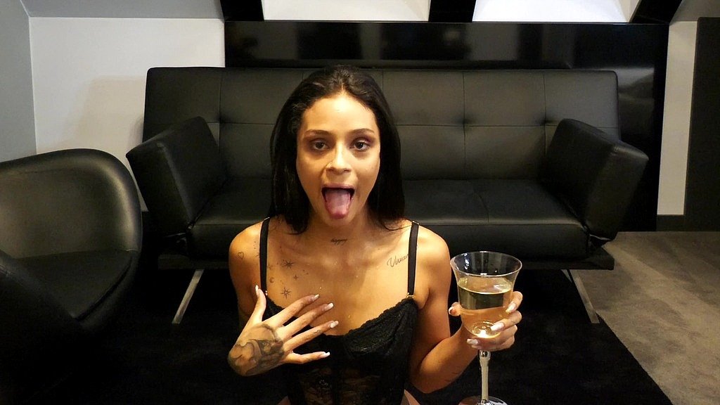 Intense Desires: Breiny Zoe’s Raw Scene