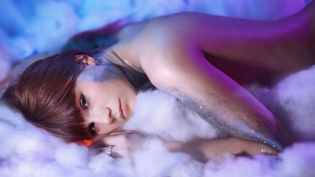 LauraVillet’s Amateur Webcam Modeling Adventures