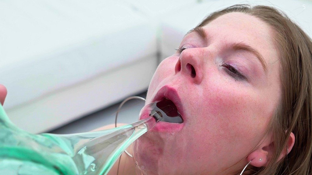 lia ponces intense gangbang swallow scene