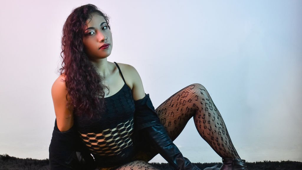 LyannaFetiches Cam Confessions LyannaFetiches Cam Confessions