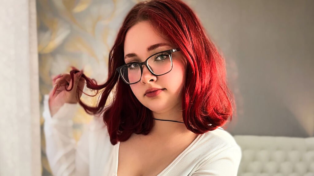 MaddyGrants Cam: More Than Just a Pretty Pixel