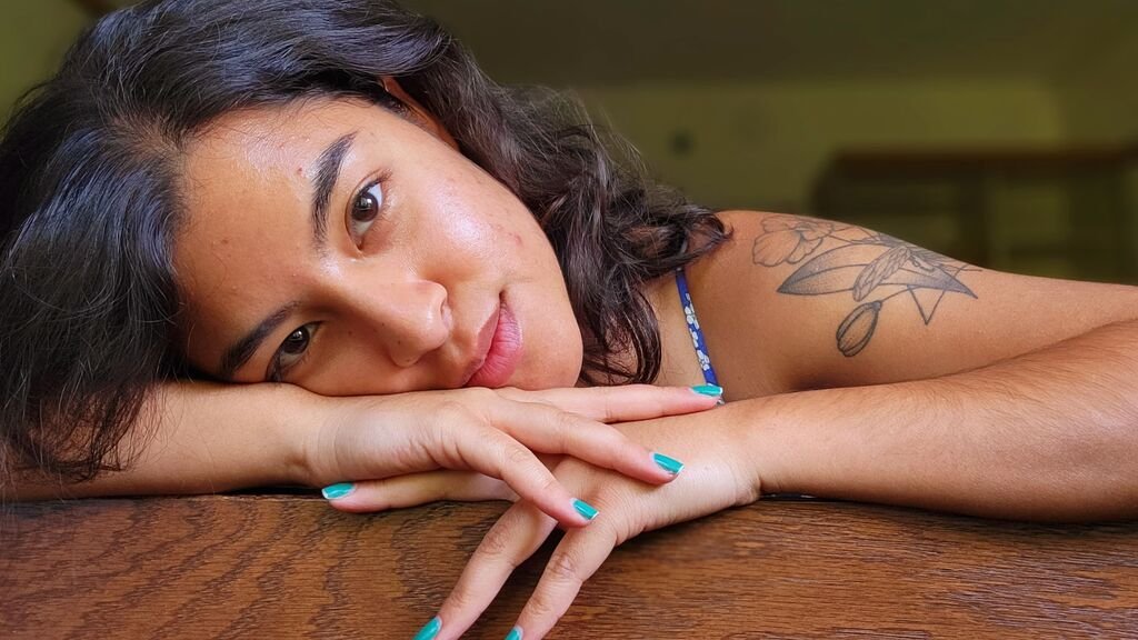 Marina Sanchez: The Amateur Webcam Model Making Waves Marina Sanchez: The Amateur Webcam Model Making Waves