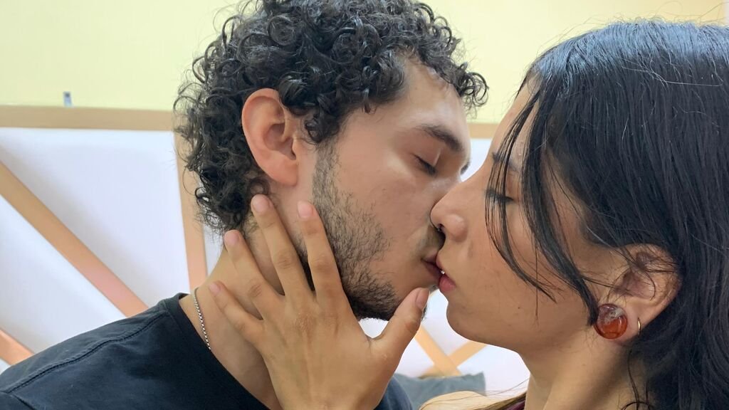 MelanyandEthan: Our Cam, Our Couch, Our Show MelanyandEthan: Our Cam, Our Couch, Our Show