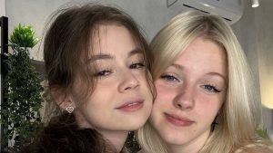 mozelleandannitas double cam chaos