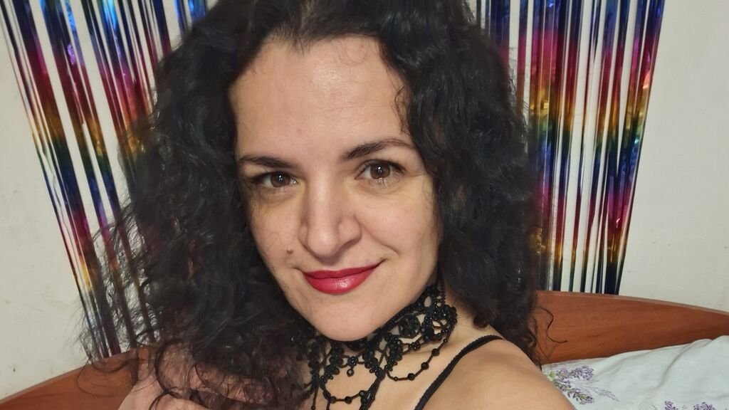 NataliaCurlys Curtain Call: Cam Secrets