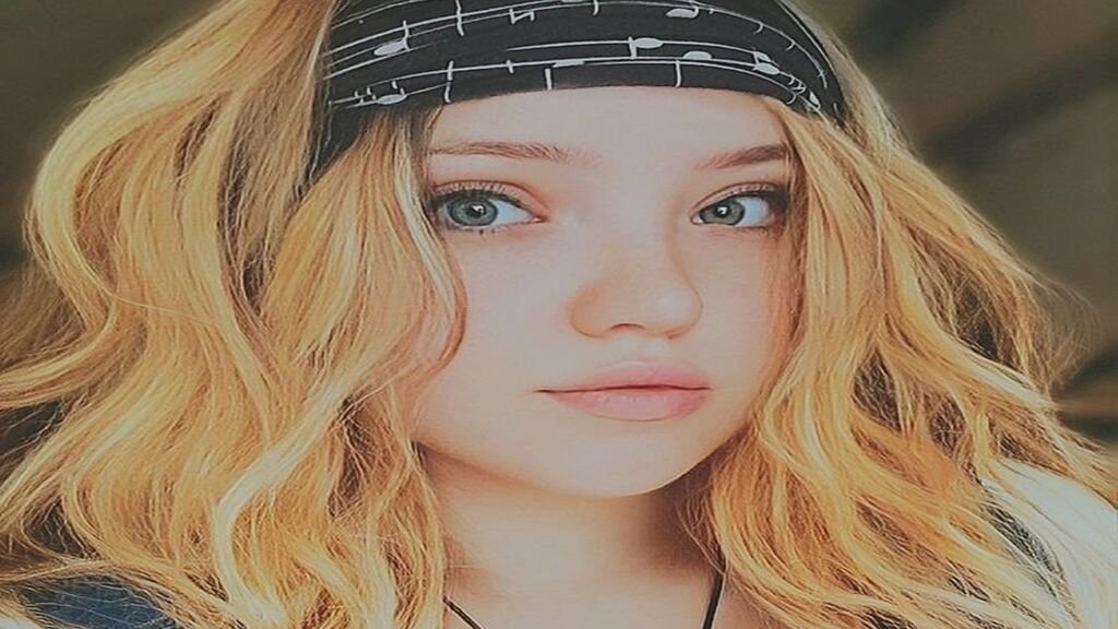 NorberiTaylor's Amateur Webcam Model Adventures NorberiTaylor’s Amateur Webcam Model Adventures