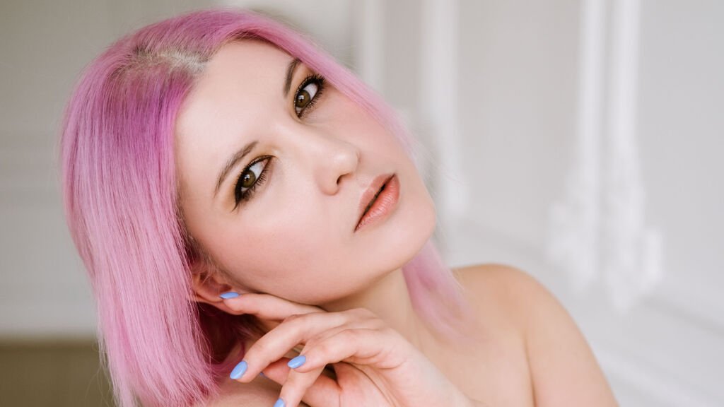 Olivia Medinas' Amateur Webcam Model Adventures Olivia Medinas’ Amateur Webcam Model Adventures