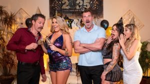 paws prosecco a nye cat astrophe