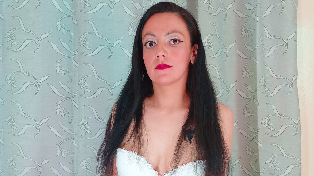 RoussNicole’s Amateur Webcam Model Adventures