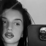 sarafernandess the amateur webcam model making waves