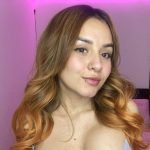 sarahdarkos amateur webcam model adventures