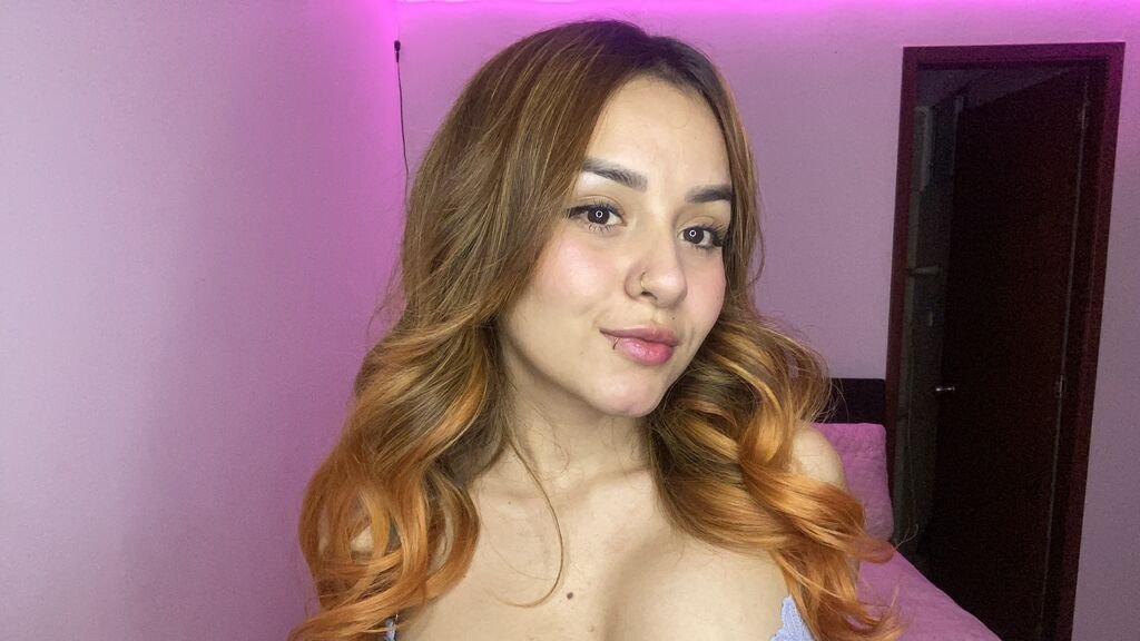 SarahDarko's Amateur Webcam Model Adventures SarahDarko’s Amateur Webcam Model Adventures