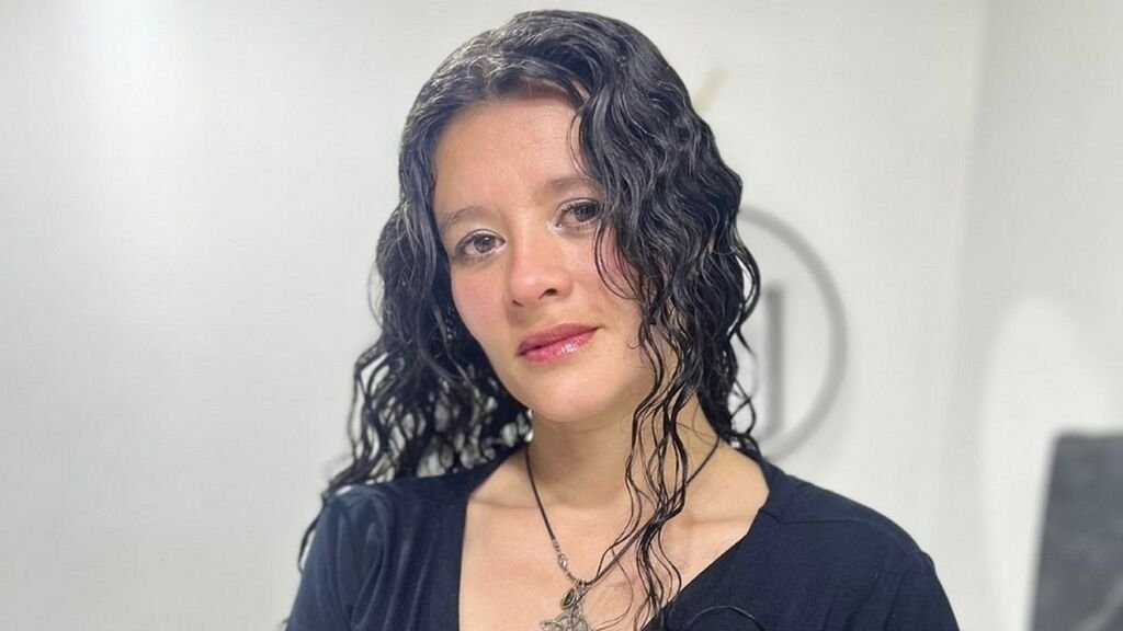 Serene Andrade's Amateur Webcam Model Adventures Serene Andrade’s Amateur Webcam Model Adventures