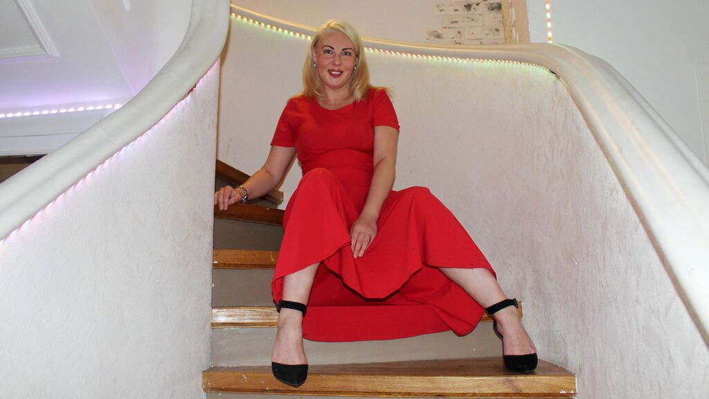 SofiePearl’s Amateur Webcam Model Adventures