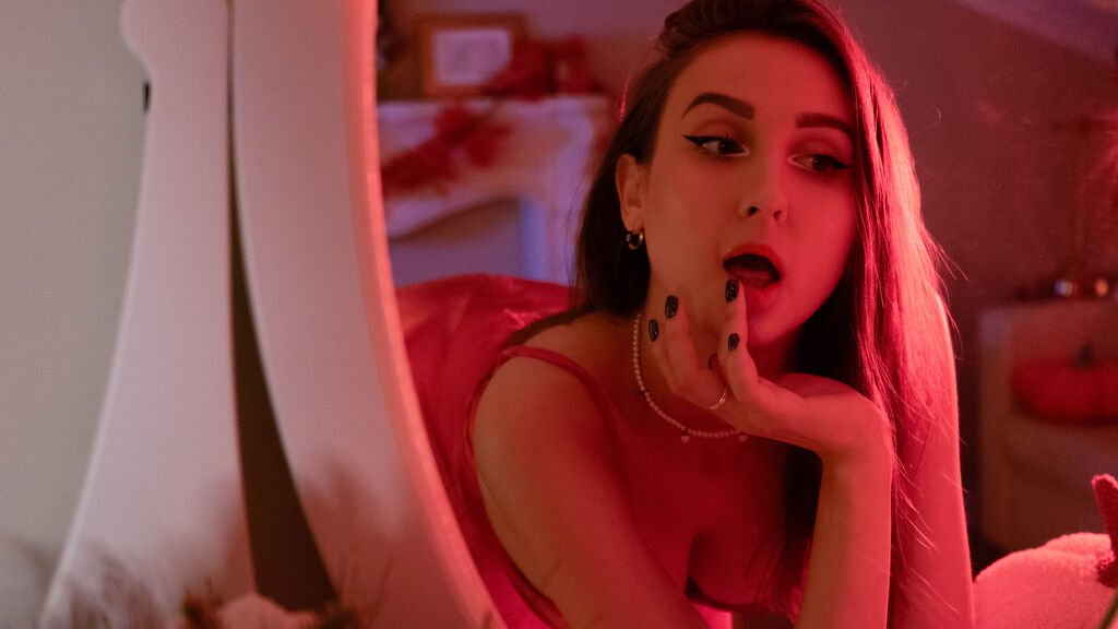 sophietuckers amateur webcam model chronicles