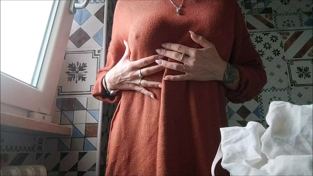 Tampon Tease: A Provocative Pee Show Tampon Tease: A Provocative Pee Show