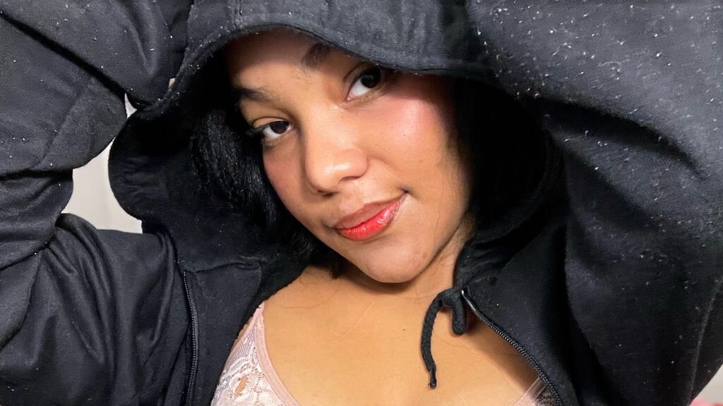 TatianaFiree: Igniting the Cam World TatianaFiree: Igniting the Cam World