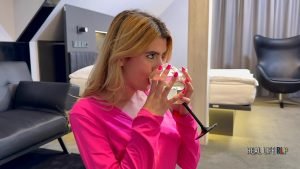 The Shocking Lola Morango Fetish