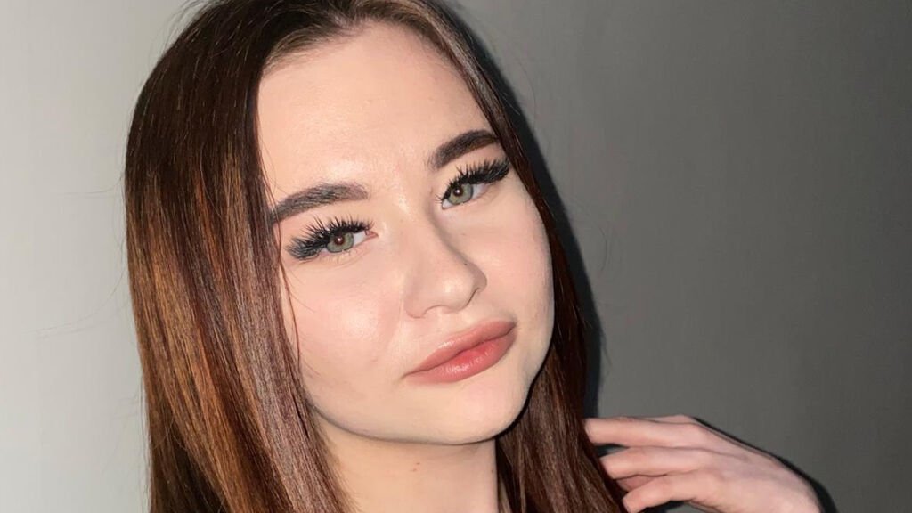 ToriBlack’s Amateur Webcam Model Adventures