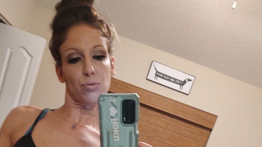 Ursula Thomas’ Amateur Webcam Model Adventures