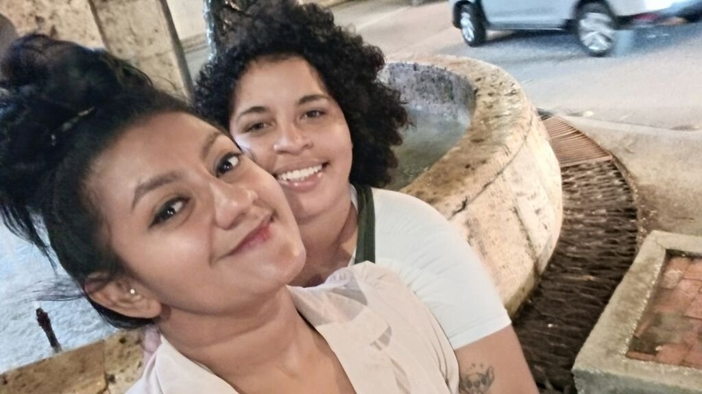 ValeryandVioletts Double-Take Cam World ValeryandVioletts Double-Take Cam World