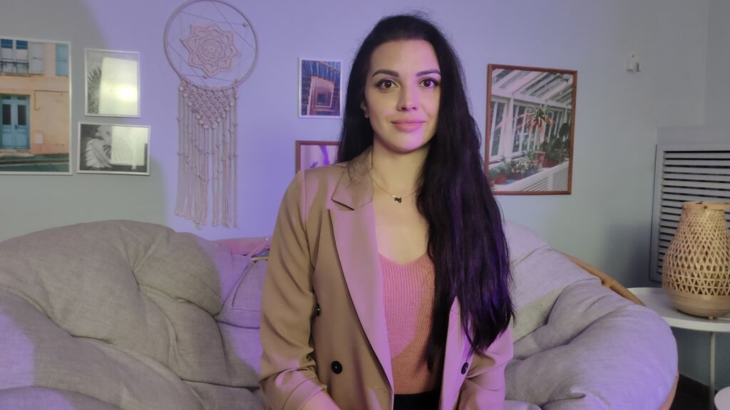 ViktoriaBella’s Amateur Webcam Model Adventures