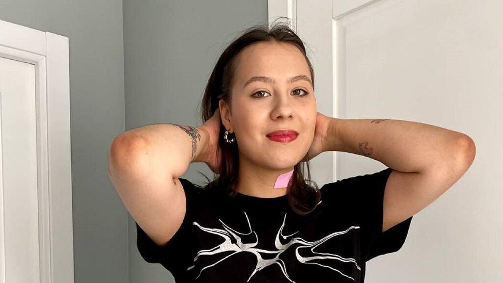 ZoeLilin's Amateur Webcam Model Adventures ZoeLilin’s Amateur Webcam Model Adventures